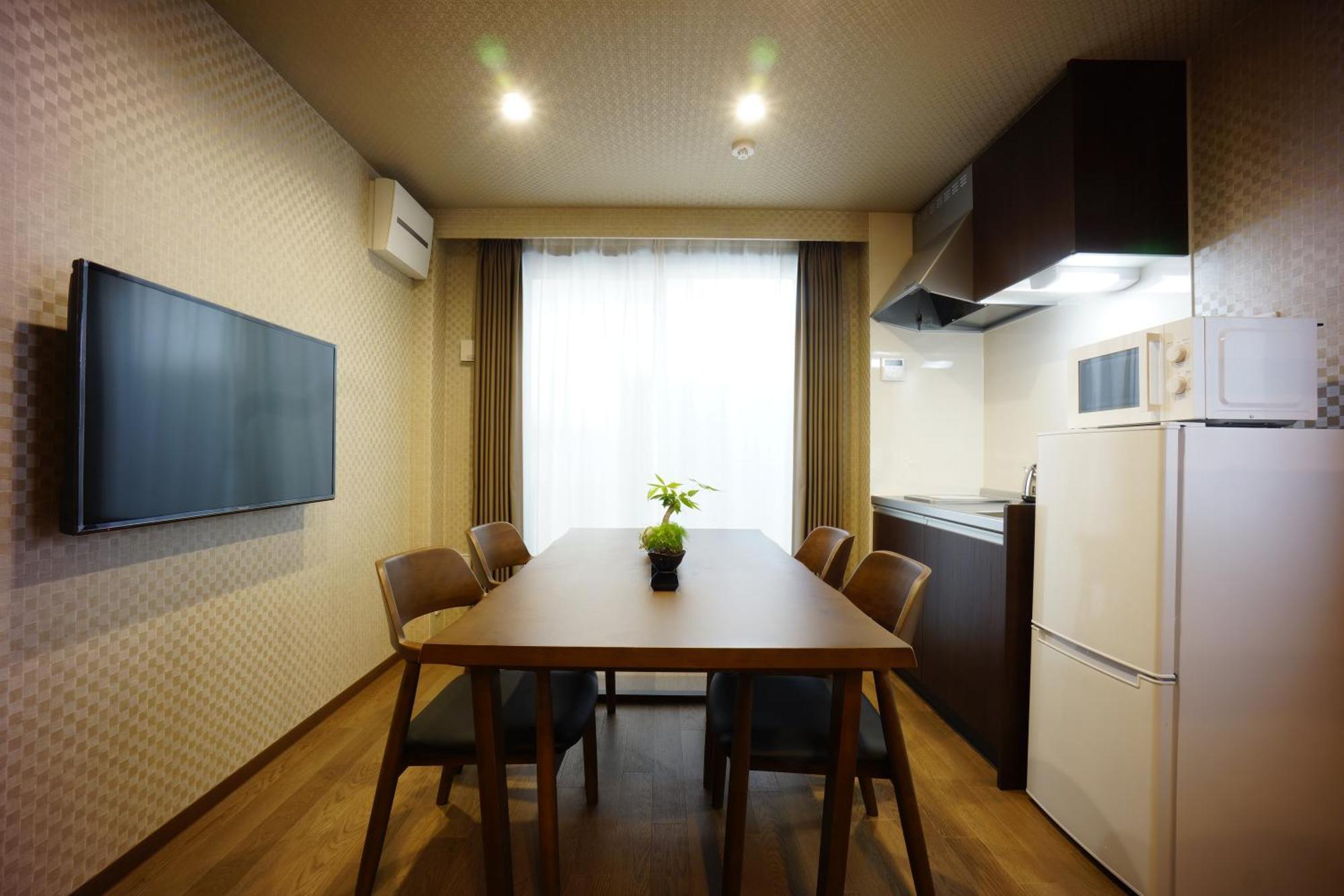 Rona Hotel Tokyo Exterior photo