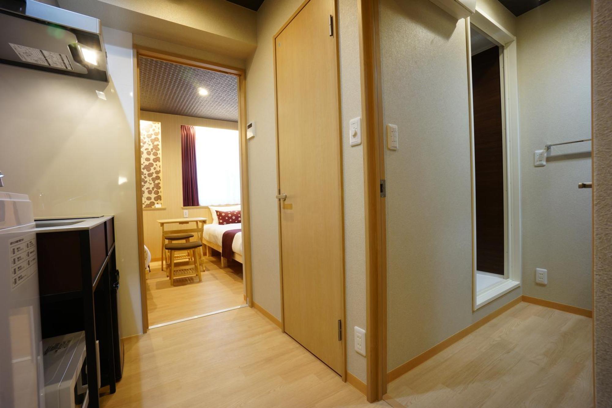 Rona Hotel Tokyo Exterior photo